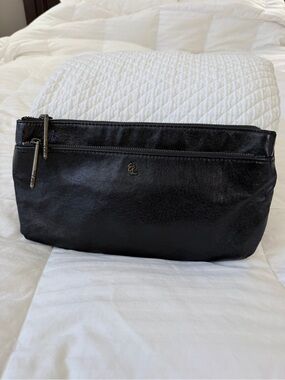 Elliott Lucca Double Zipper Wristlet Crossbody Leather Bag